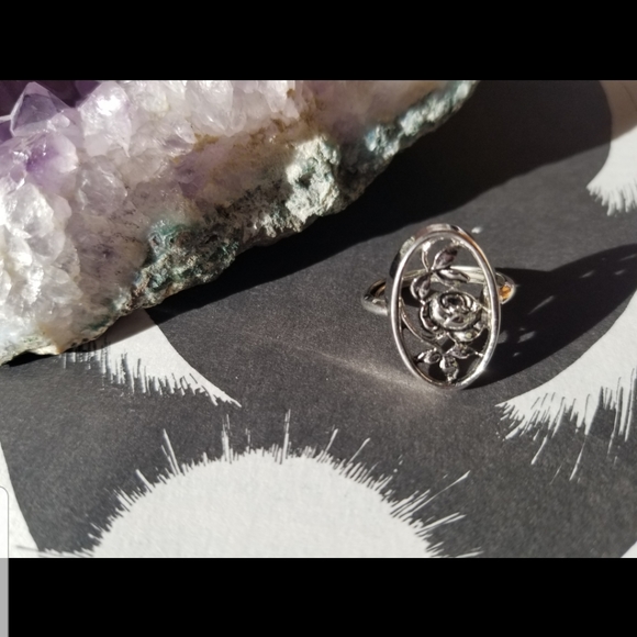 Vintage 1970's rare collectable Avon silver rose ring - Picture 4 of 6